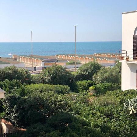 E&C Suites Roma Lido di Ostia Bagian luar foto