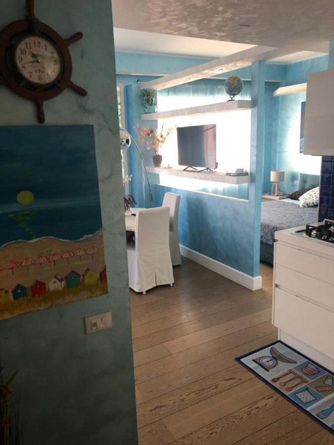 E&C Suites Roma Lido di Ostia Bagian luar foto